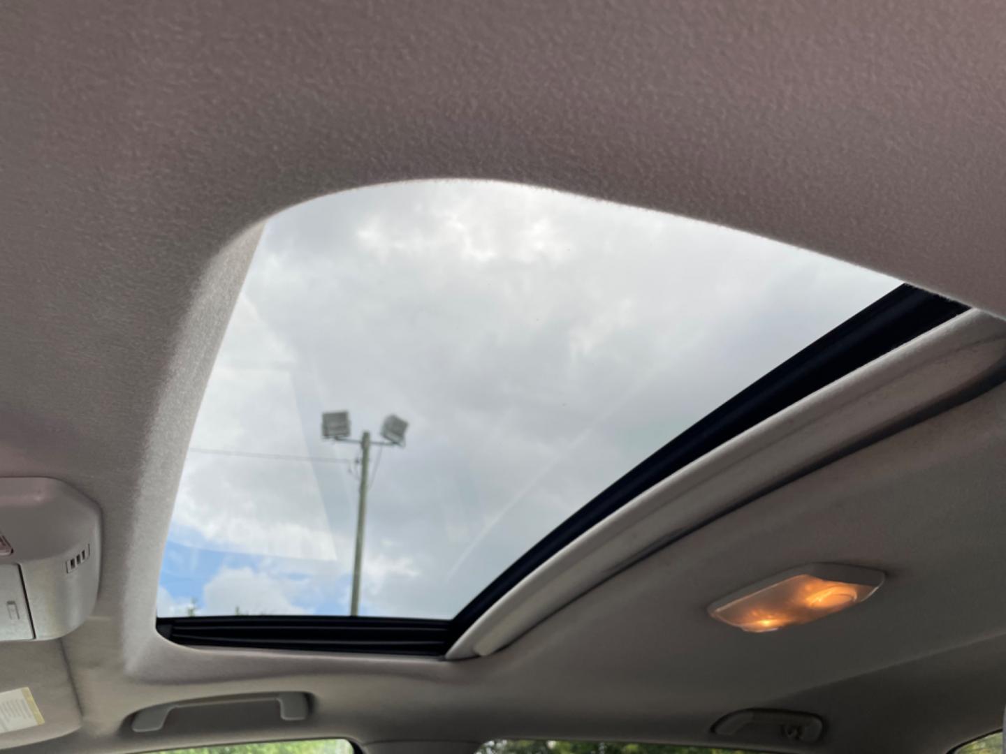 2011 GRAY TOYOTA TUNDRA LIMITED (5TFFY5F1XBX) with an 5.7L engine, Automatic transmission, located at 5103 Dorchester Rd., Charleston, SC, 29418-5607, (843) 767-1122, 36.245171, -115.228050 - Leather, Sunroof, JBL Stereo with CD/AUX/Sat ,Dual Climate Control, Power Everything (windows, locks, seats, mirrors), Heated/Cooled Seats, Keyless Entry, Running Boards, Alloy Wheels, Tow Package. 169k miles Located at New Life Auto Sales! 2023 WINNER for Post & Courier's Charleston's Choice Pre-o - Photo#20