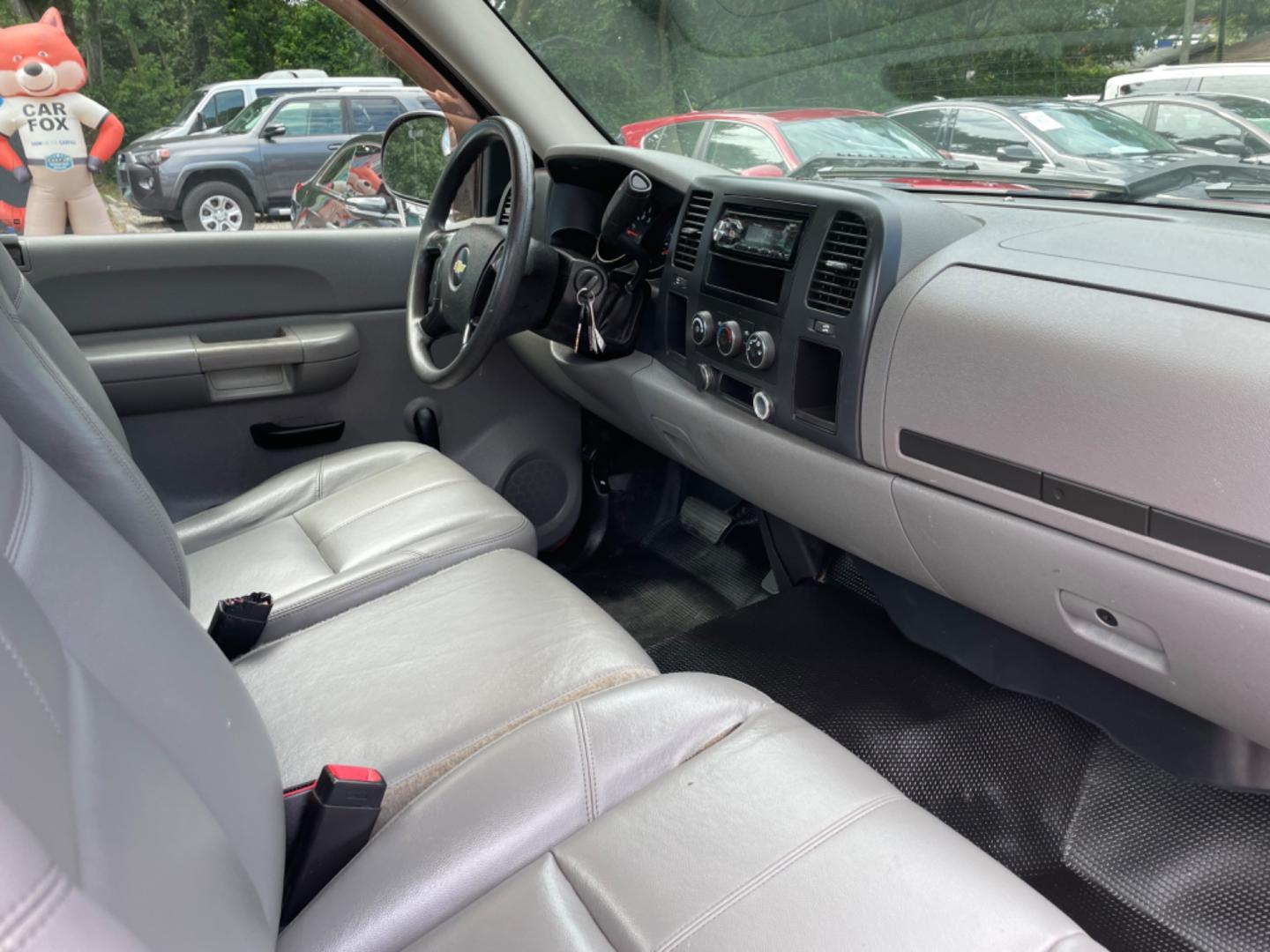 2009 RED CHEVROLET SILVERADO 1500 WORK TRUCK (1GCEC14X89Z) with an 4.3L engine, Automatic transmission, located at 5103 Dorchester Rd., Charleston, SC, 29418-5607, (843) 767-1122, 36.245171, -115.228050 - Certified One Owner Vehicle with Easy Clean Vinyl Interior, CD/AUX/USB, Running Boards, Long Bed with Bed Liner, Bed Cover, Tow Package. Local Trade-in!! 162k miles Located at New Life Auto Sales! 2023 WINNER for Post & Courier's Charleston's Choice Pre-owned Car Dealer AND 2018-2024 Top 5 Finalist - Photo#7