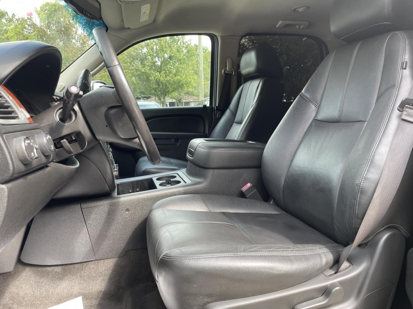 2013 GOLD GMC YUKON SLT (1GKS2CE08DR) with an 5.3L engine, Automatic transmission, located at 5103 Dorchester Rd., Charleston, SC, 29418-5607, (843) 767-1122, 36.245171, -115.228050 - Clean Interior with Leather, CD/AUX/Sat, OnStar, Dual Climate, Power Everything (windows, locks, seats, mirrors), Heated Seats, Convenient Third Row, Rear Climate Control, Keyless Entry, Tow Package, Alloy Wheels. Clean CarFax (no accidents reported!) 185k miles Located at New Life Auto Sales! 2023 - Photo#23