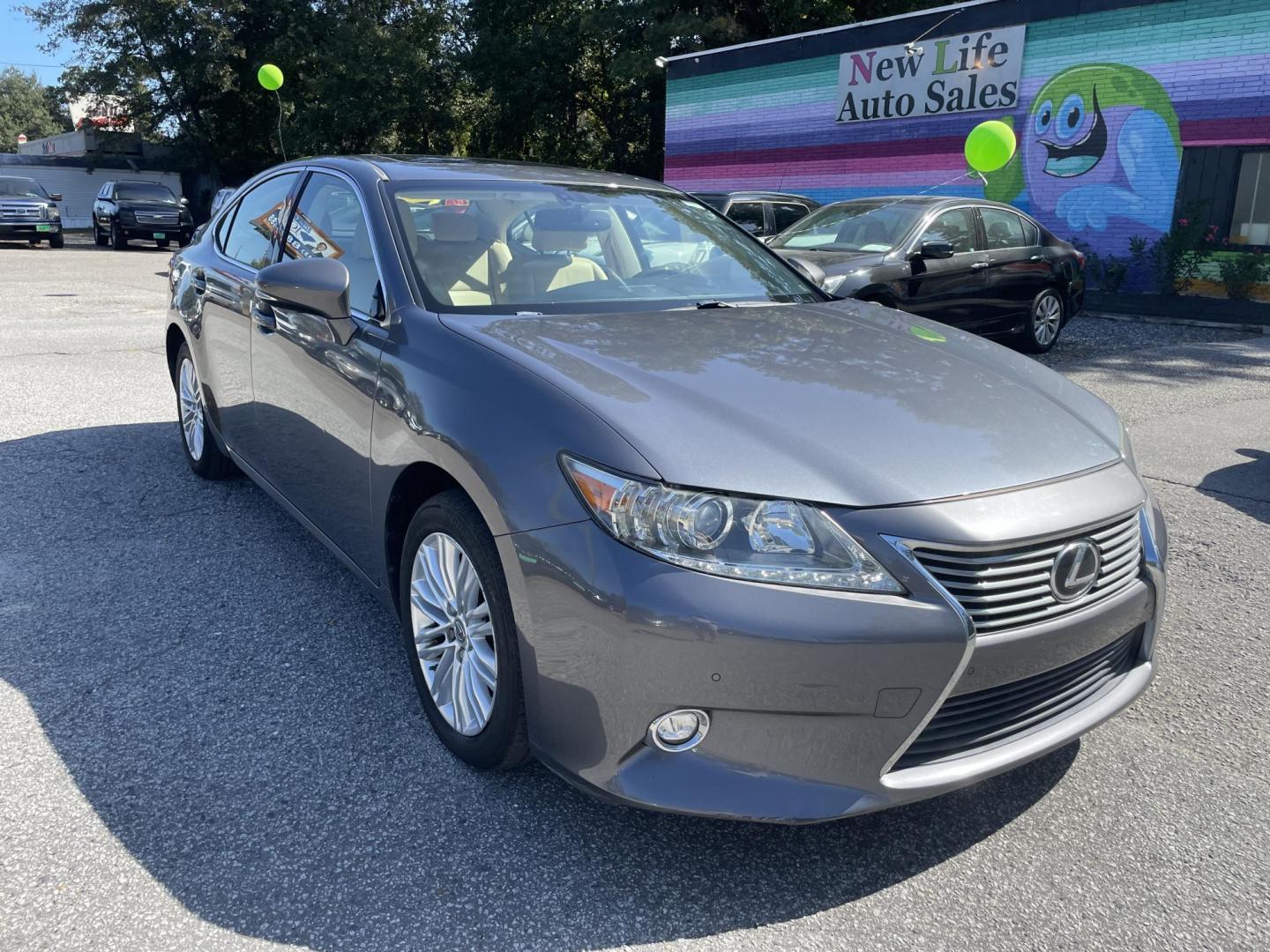 2014 GRAY LEXUS ES 350 BASE (JTHBK1GG7E2) with an 3.5L engine, Automatic transmission, located at 5103 Dorchester Rd., Charleston, SC, 29418-5607, (843) 767-1122, 36.245171, -115.228050 - Clean & Spacious Interior with Leather, Sunroof, Navigation, Backup Camera, Blind Spot Monitoring, Dual Climate Control, CD/AUX/Sat/Bluetooth, Power Everything (windows, locks, seats, mirrors), Heated/Cooled/Memory Seating, Power Rear Sunshade, Push Button Start, Keyless Entry, Alloy Wheels. ONLY 46 - Photo#0