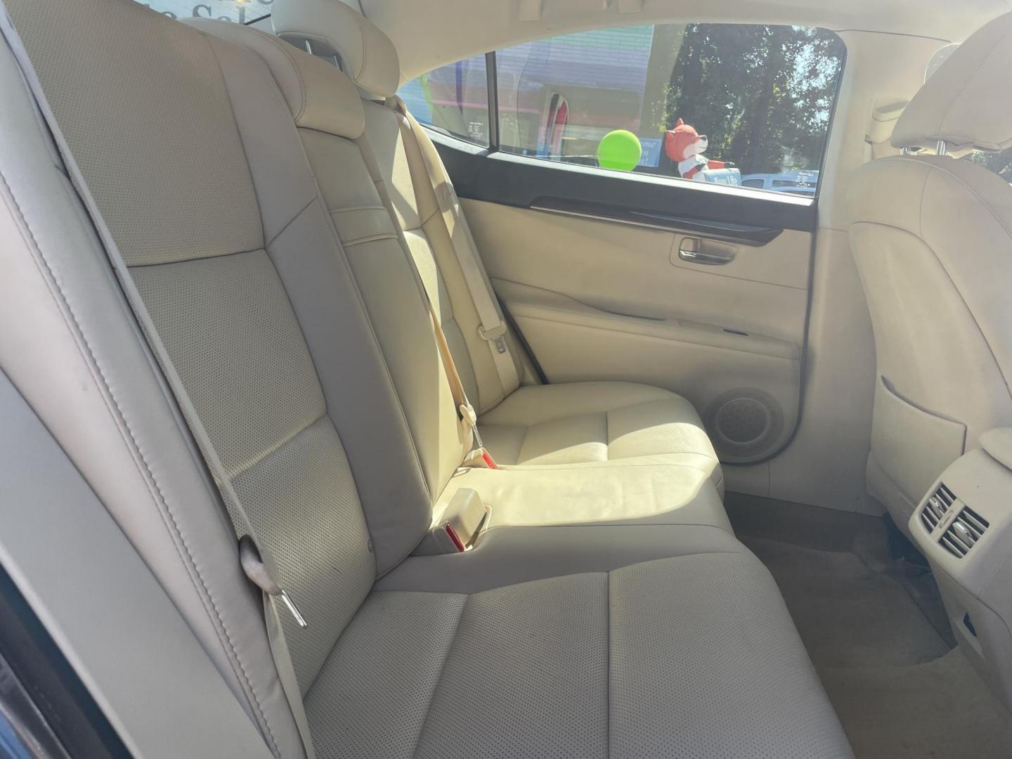 2014 GRAY LEXUS ES 350 BASE (JTHBK1GG7E2) with an 3.5L engine, Automatic transmission, located at 5103 Dorchester Rd., Charleston, SC, 29418-5607, (843) 767-1122, 36.245171, -115.228050 - Clean & Spacious Interior with Leather, Sunroof, Navigation, Backup Camera, Blind Spot Monitoring, Dual Climate Control, CD/AUX/Sat/Bluetooth, Power Everything (windows, locks, seats, mirrors), Heated/Cooled/Memory Seating, Power Rear Sunshade, Push Button Start, Keyless Entry, Alloy Wheels. ONLY 46 - Photo#11