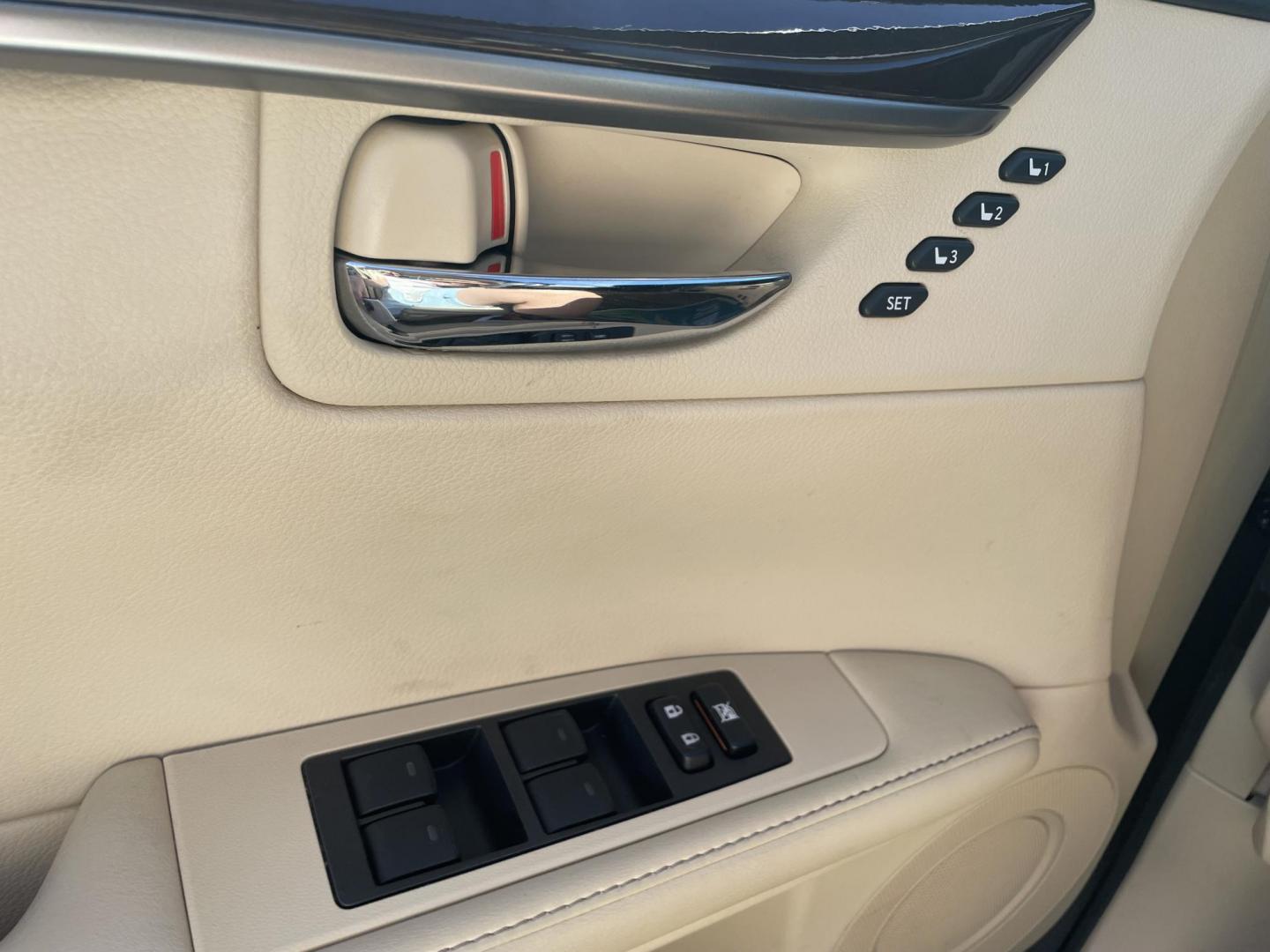 2014 GRAY LEXUS ES 350 BASE (JTHBK1GG7E2) with an 3.5L engine, Automatic transmission, located at 5103 Dorchester Rd., Charleston, SC, 29418-5607, (843) 767-1122, 36.245171, -115.228050 - Clean & Spacious Interior with Leather, Sunroof, Navigation, Backup Camera, Blind Spot Monitoring, Dual Climate Control, CD/AUX/Sat/Bluetooth, Power Everything (windows, locks, seats, mirrors), Heated/Cooled/Memory Seating, Power Rear Sunshade, Push Button Start, Keyless Entry, Alloy Wheels. ONLY 46 - Photo#19