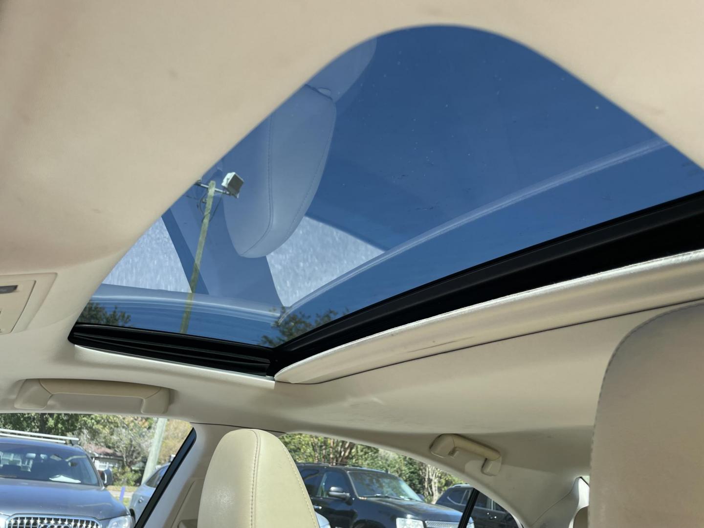 2014 GRAY LEXUS ES 350 BASE (JTHBK1GG7E2) with an 3.5L engine, Automatic transmission, located at 5103 Dorchester Rd., Charleston, SC, 29418-5607, (843) 767-1122, 36.245171, -115.228050 - Clean & Spacious Interior with Leather, Sunroof, Navigation, Backup Camera, Blind Spot Monitoring, Dual Climate Control, CD/AUX/Sat/Bluetooth, Power Everything (windows, locks, seats, mirrors), Heated/Cooled/Memory Seating, Power Rear Sunshade, Push Button Start, Keyless Entry, Alloy Wheels. ONLY 46 - Photo#20